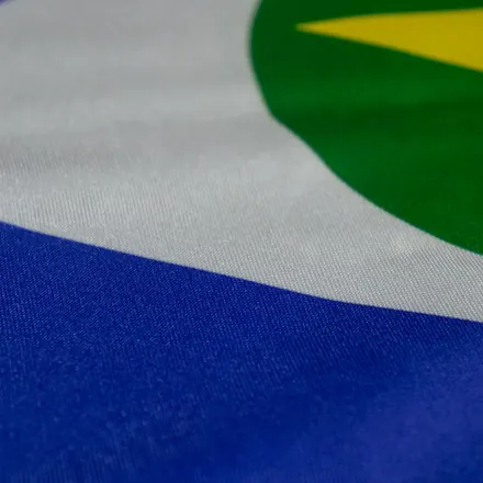 Detalhe do acabamento da bandeira de Mato Grosso