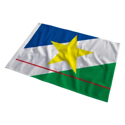 Bandeira de Roraima ao vento